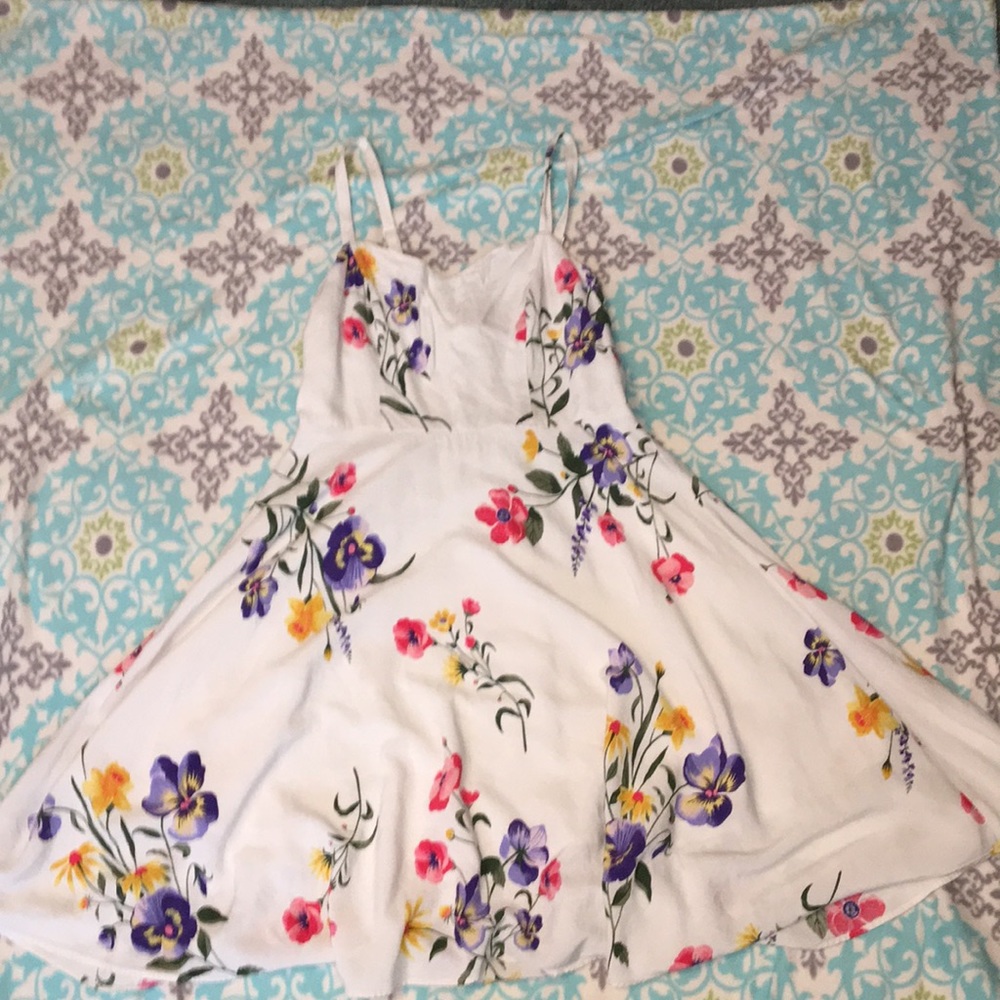 Gorgeous White, Flowered dress